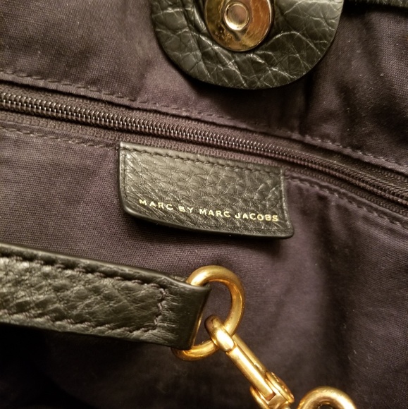Authentic Marc by Marc Jacobs Q Fran Satchel. - Picture 4 of 7